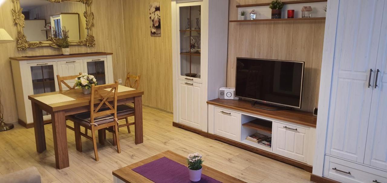 Marijampoles Jaukus Apartamentai Exteriör bild